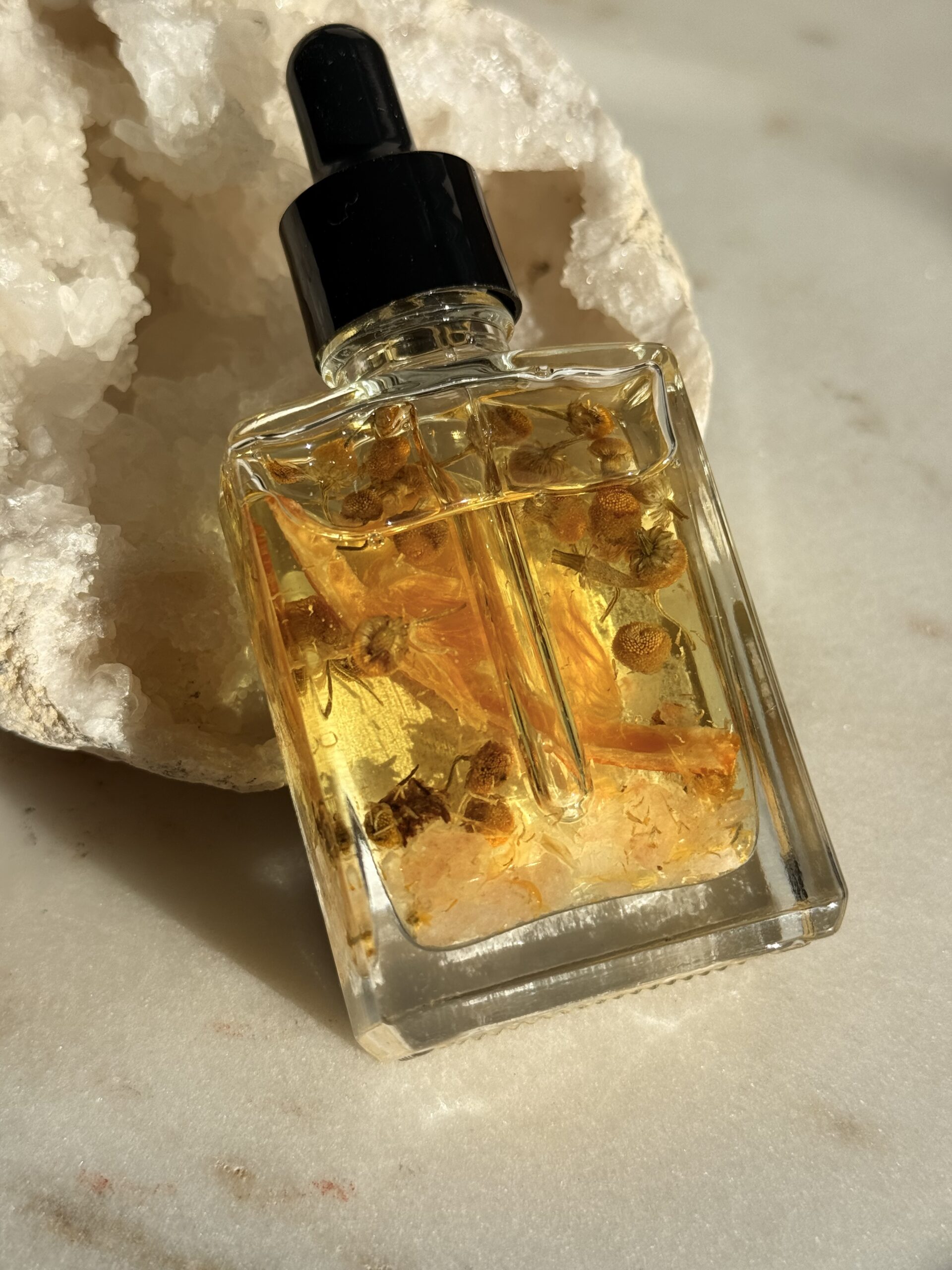 Happiness in a Jar Oil - Image 3