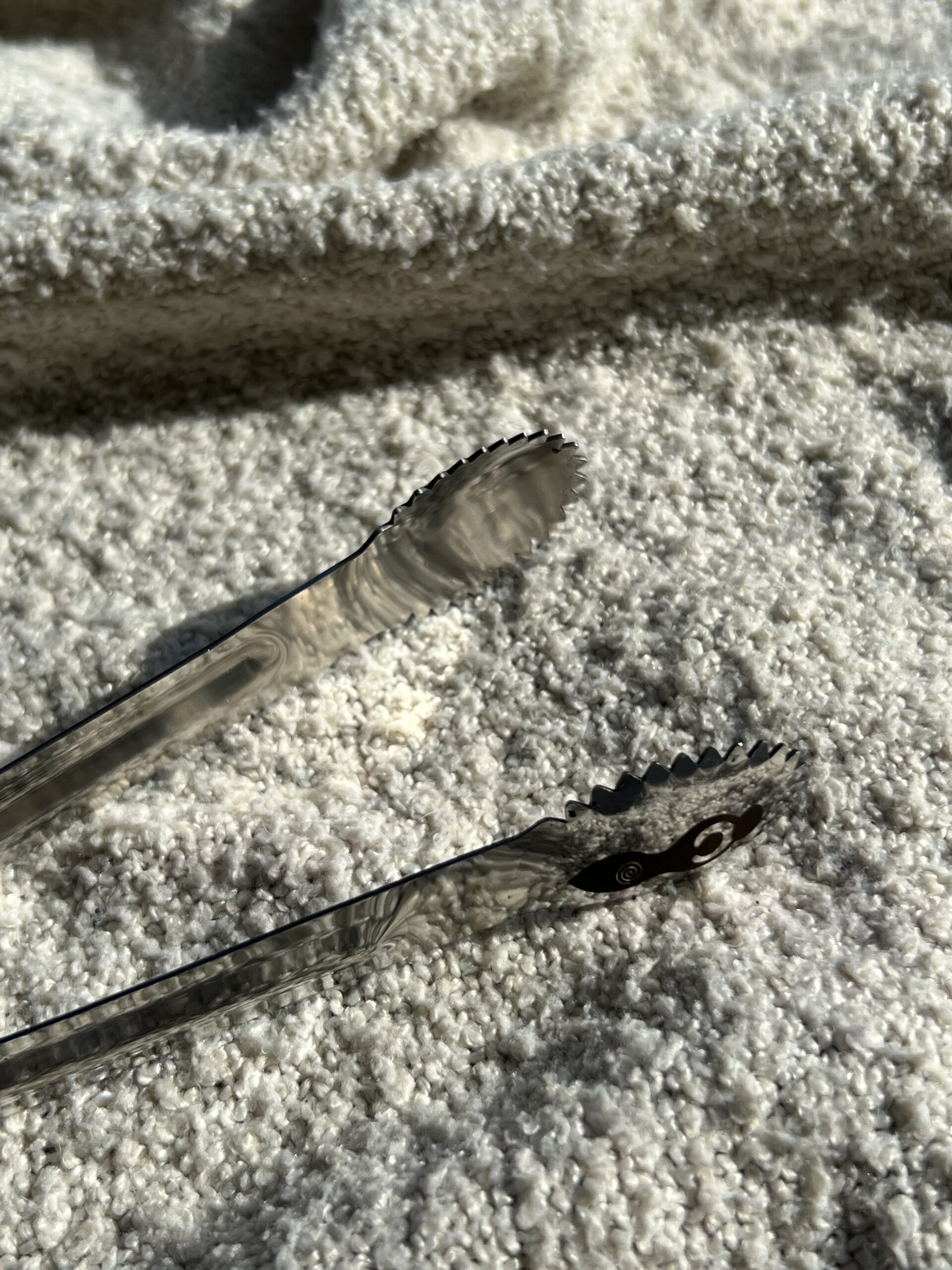 Tong Charcoal - Image 5