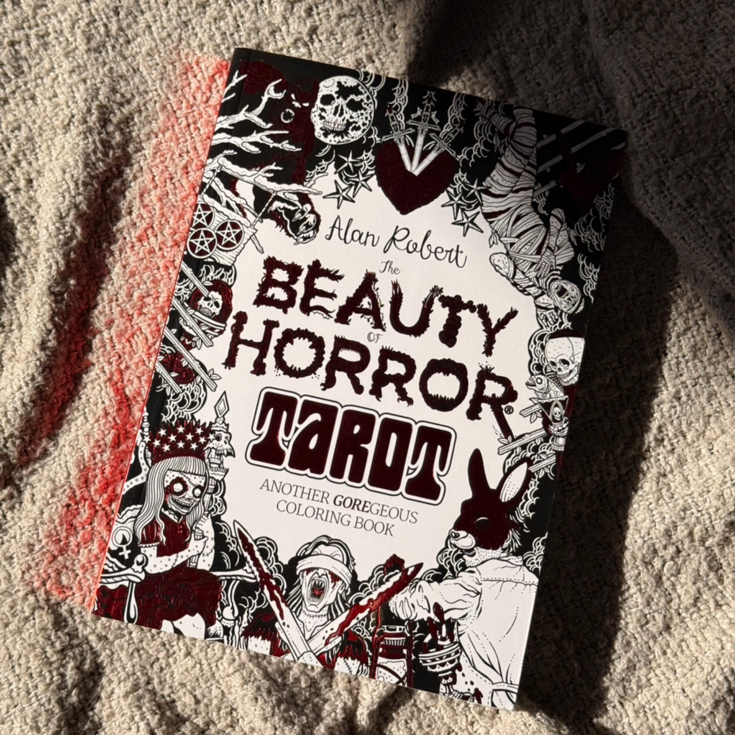 Beauty of horror tarot coloring book