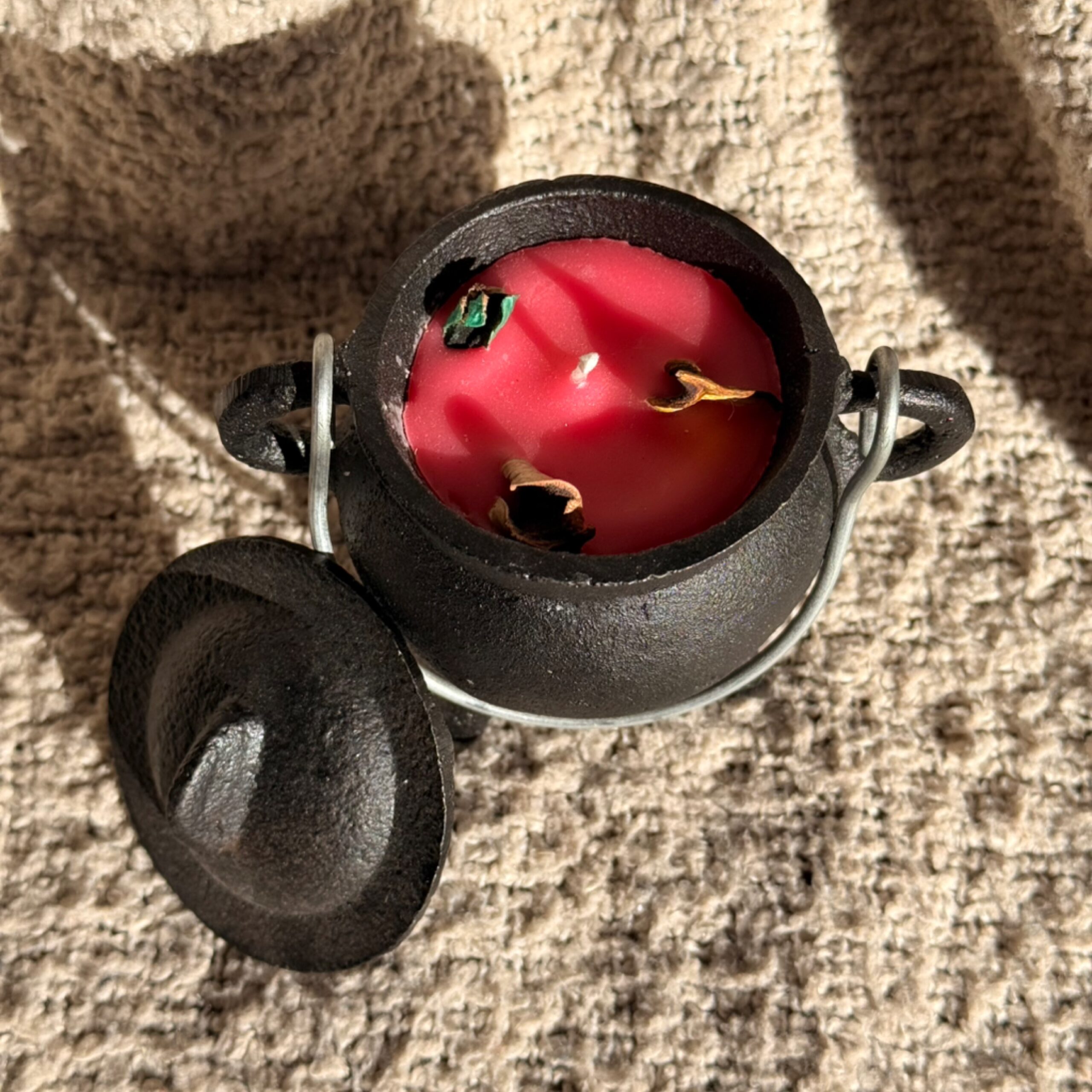 Rose Cauldron Candle